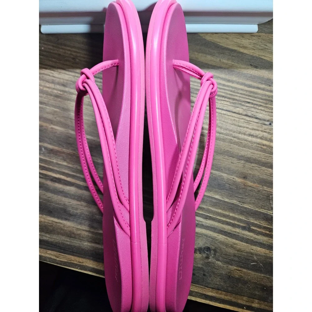 OluKai Aka‎ Thong Sandals Pink Plumeria Knot Strap Flip Flops 10-10.5 #546